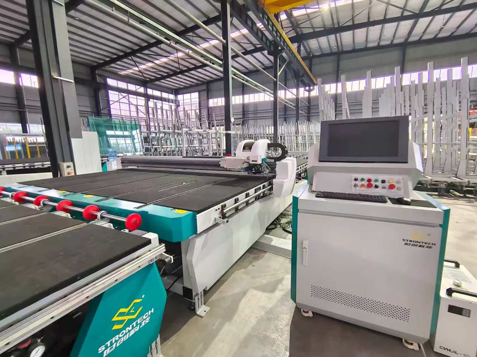SC-G cutting table and oversize glass handling